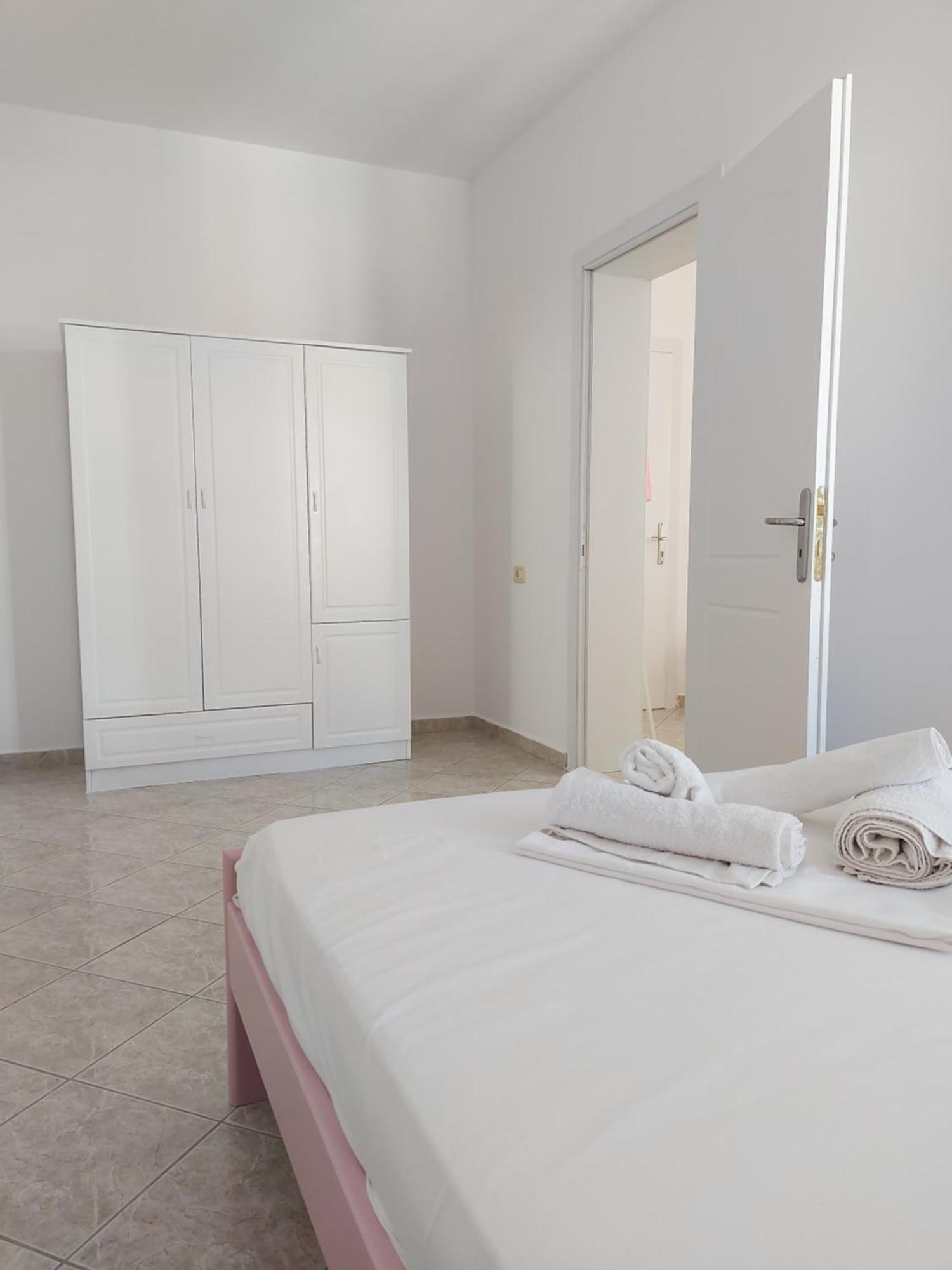 Vila Stupende Apartment Sarande Room photo